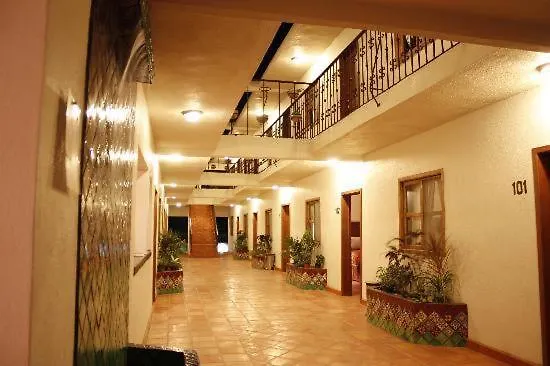 Hotel Cabo Cush